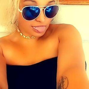 Meet your Posher, Alisha